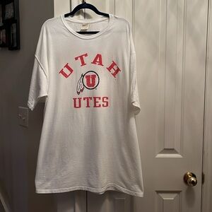 Utah Utes NWT Short-sleeve T-shirt - size 2XL